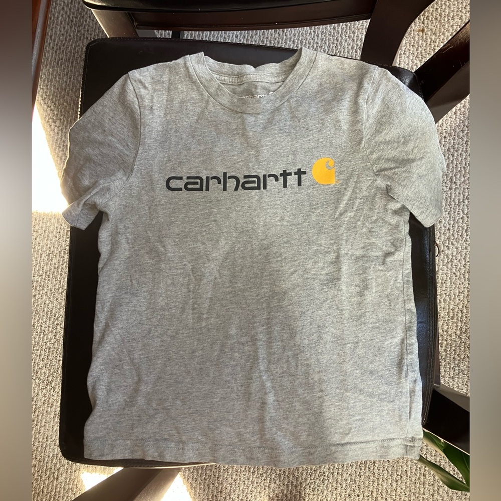 Lot of 2 Size 5 Carhartt T-Shirts